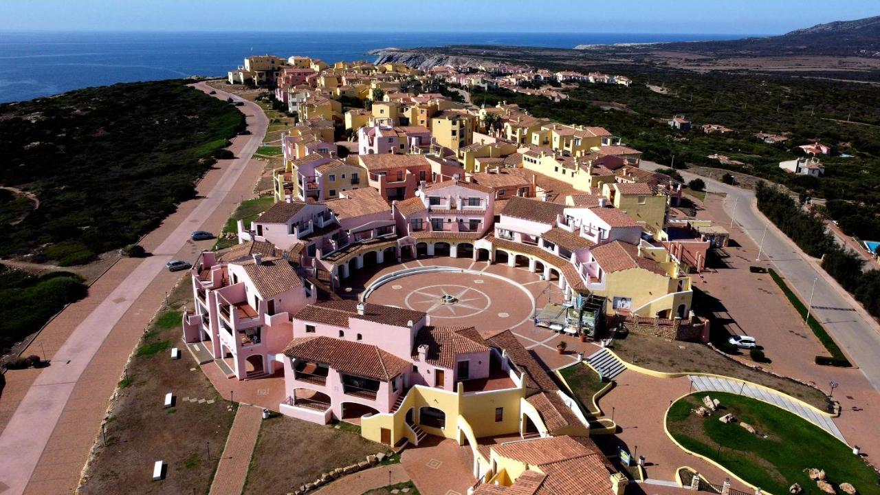 Hotiday Village סטינטינו מראה חיצוני תמונה
